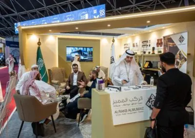 استقبال زوار جناح الركب المميز